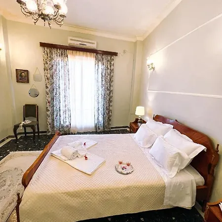 Margaret's House * Corinth
